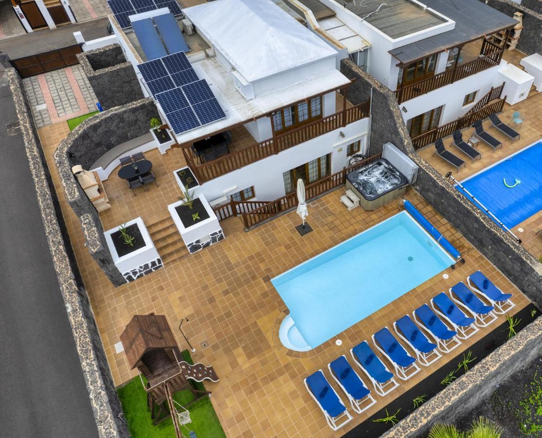 Villa Flavia-Private Pool, Jacuzzi, Sea Views プラヤ・ブランカ エクステリア 写真