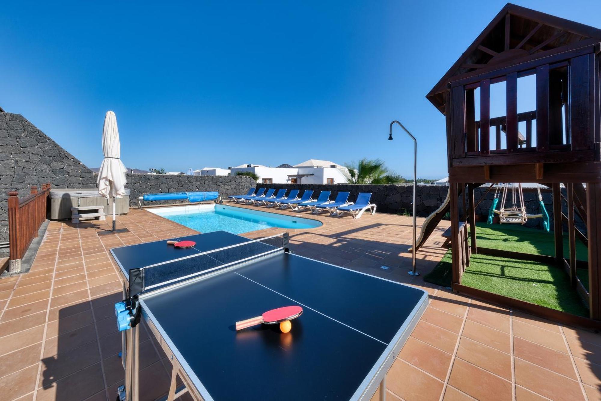 Villa Flavia-Private Pool, Jacuzzi, Sea Views プラヤ・ブランカ エクステリア 写真